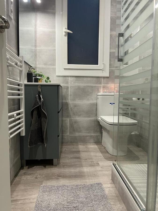 Amistat House Hotel Barcelona Ngoại thất bức ảnh
